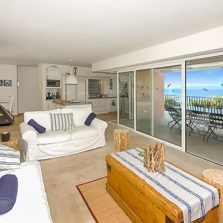 Βίλα Pramousquier Sleeps 8 Pool Air Con T238378 *